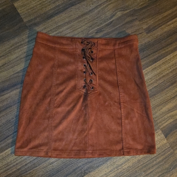 Forever 21 Faux Suade Mini Skirt Size 25 - Picture 1 of 5